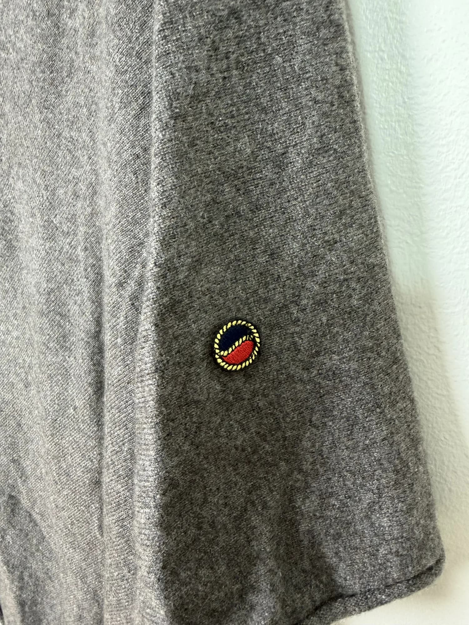 Busnels broderade märke