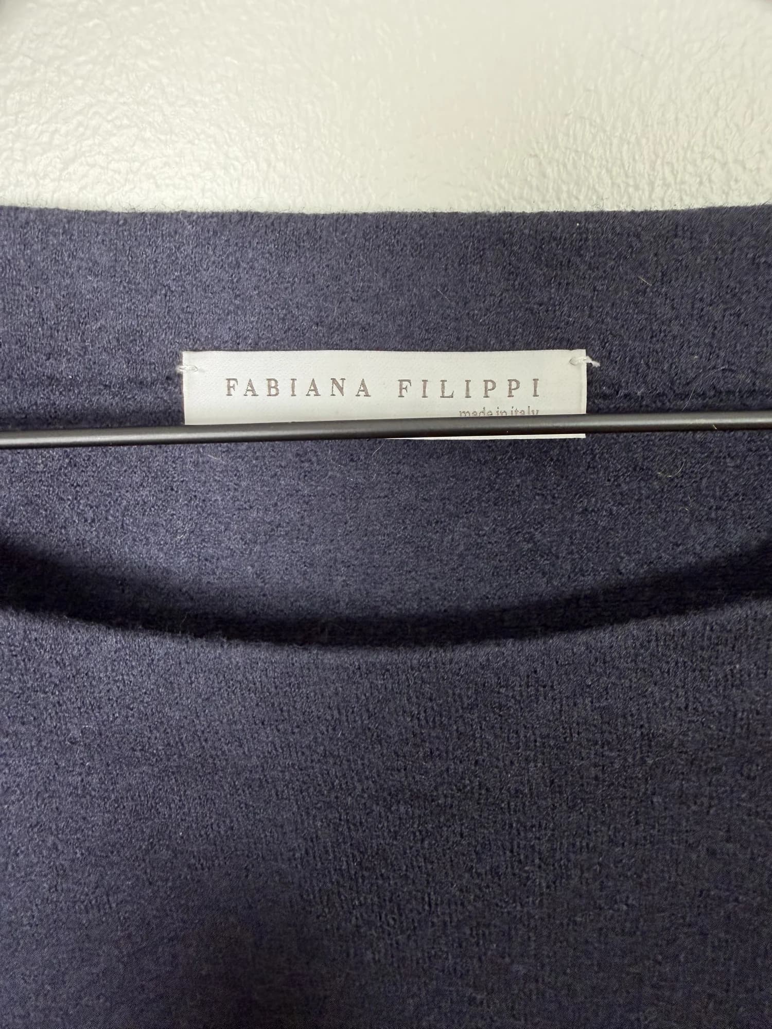 Fabiana Filippi-etiketten i nacken