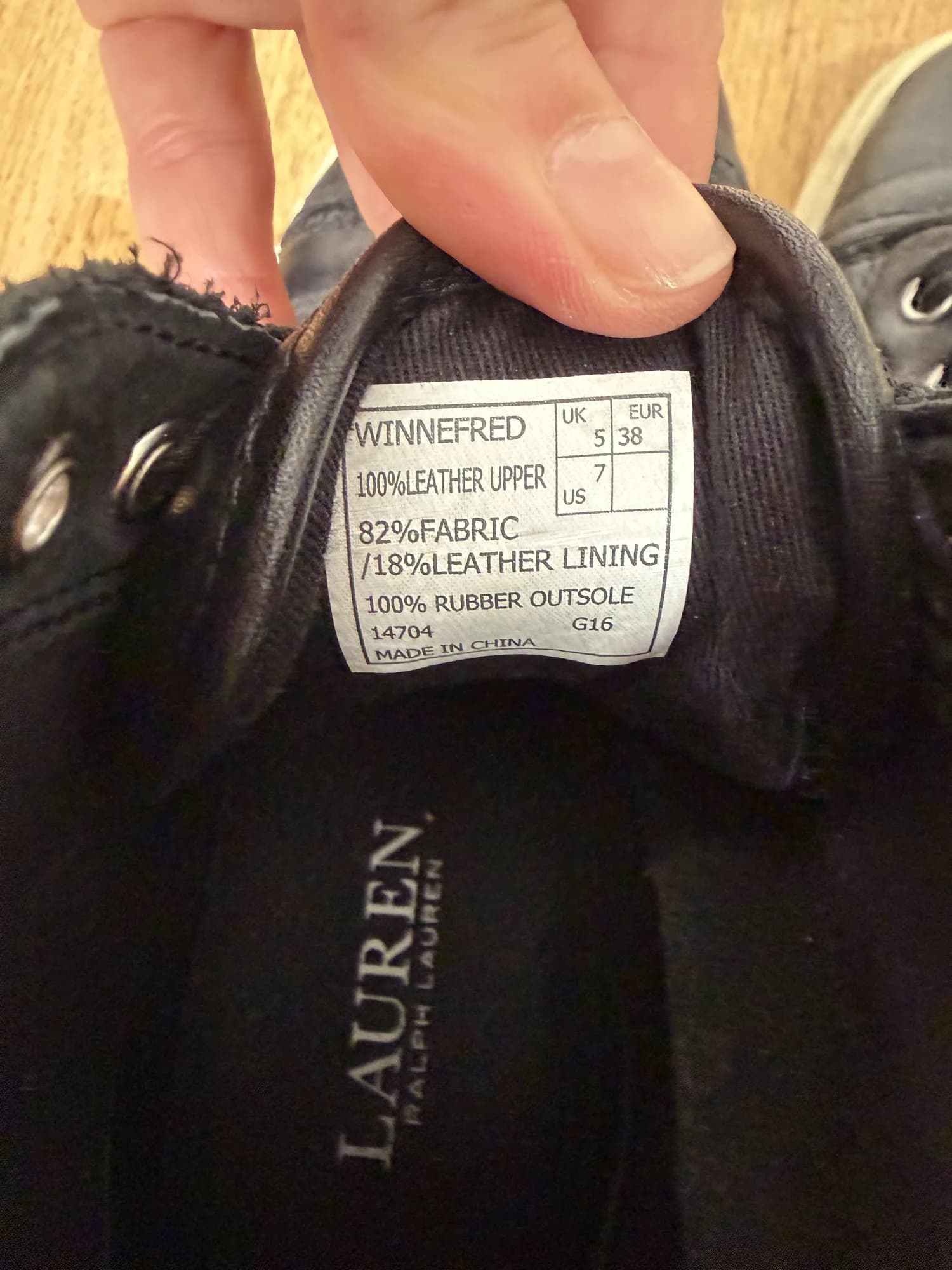 Etiketten i skaftet, EUR 38
