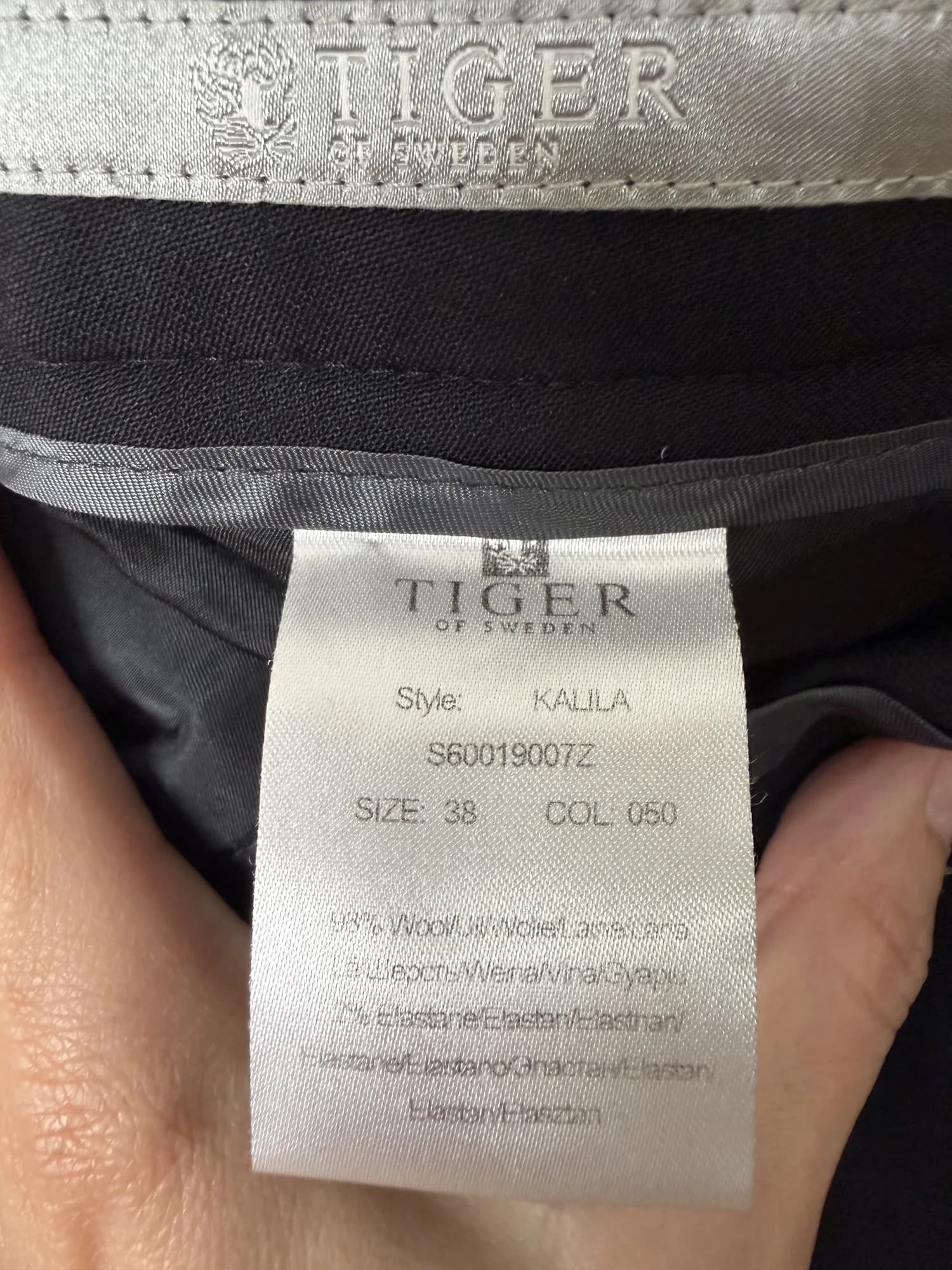 Tiger of Sweden-etiketten, storlek 38, 98 % ull